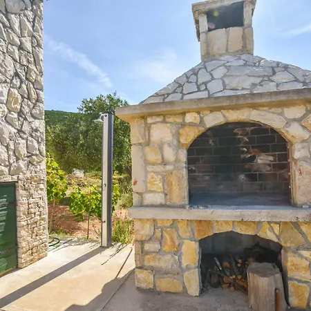 Dom wakacyjny House Oliver *