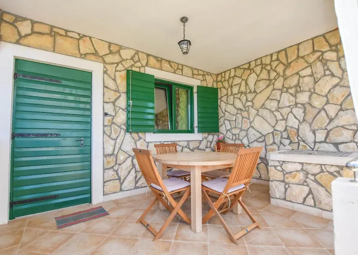 House Oliver Vikendica Dobropoljana