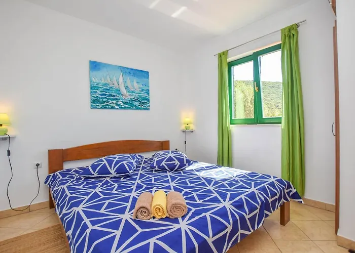 Vikendica House Oliver *