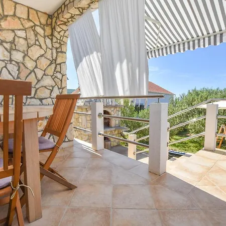 House Oliver Tatil Evi